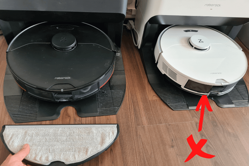 Der Roborock S7 Pro und der S7 MaxV Ultra sind von hinten samt Wischplatte zu sehen.